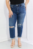 Everyday Elegance: Vervet Distressed Cropped Jeans