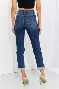 Everyday Elegance: Vervet Distressed Cropped Jeans